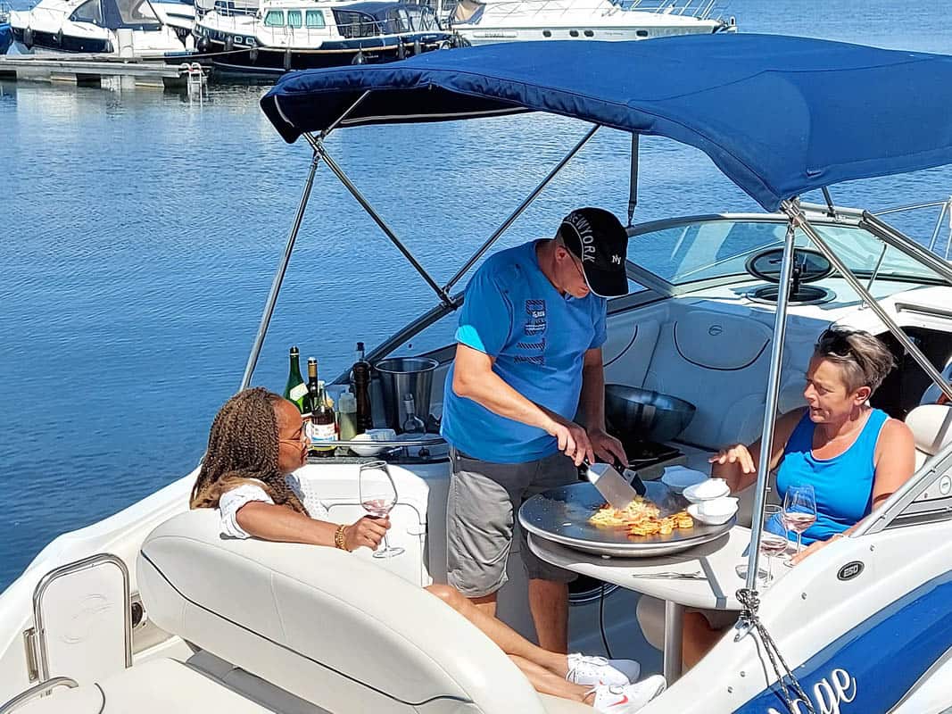portable-teppanyaki-pu-70-on-yacht